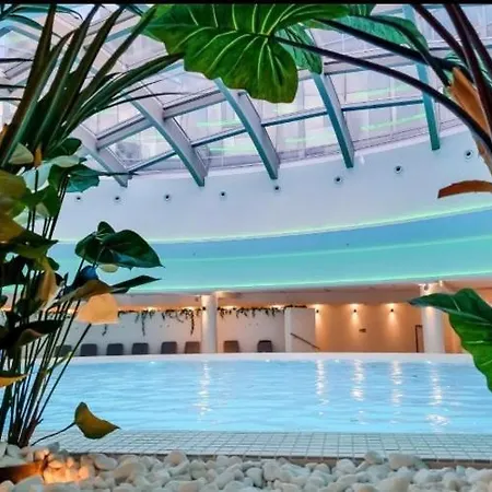 Апартаменты Hanza Tower - 22 Jacuzzi & Pool & Sauna *